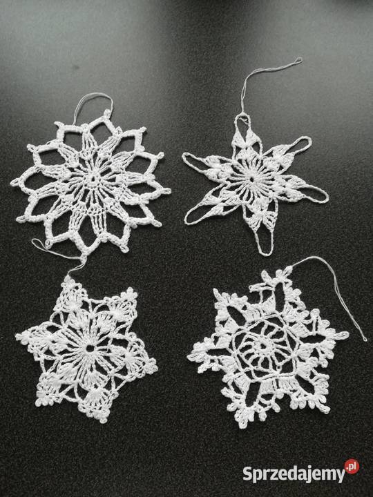 ręcznie haftowane na szydełku gwiazdki choinka