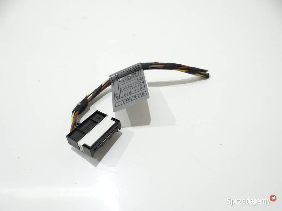 KOSTKA WTYCZKA LAMPY TYŁ BMW E60 4295211 Lampy tylne Lampy tylne Strzyżewice