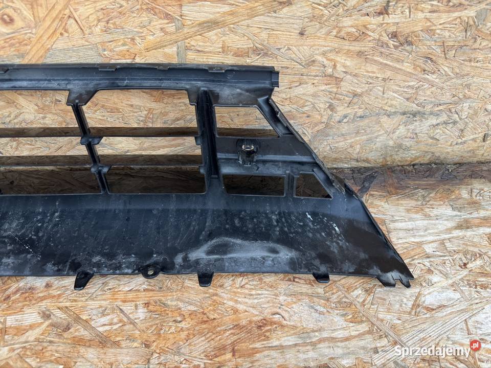 Środkowa kratka zderzaka przód Volvo xc60 II 2 Sieraków