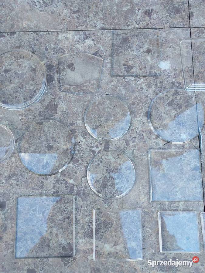 Zestaw 27 plexi szkiełek szybek małych zegarów Tczew