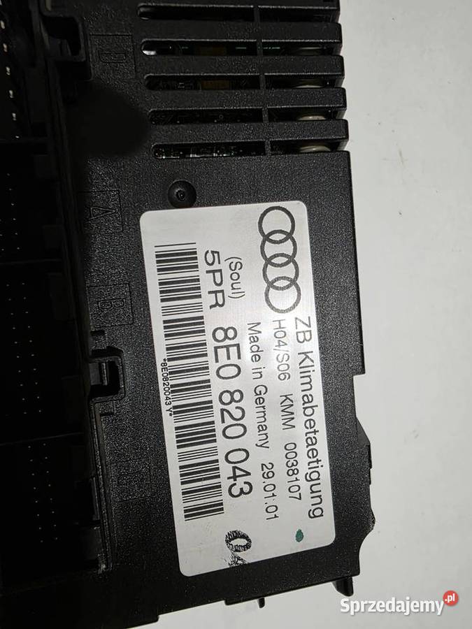 Panel nawiewu Audi a4b6 8E0820043 Iława