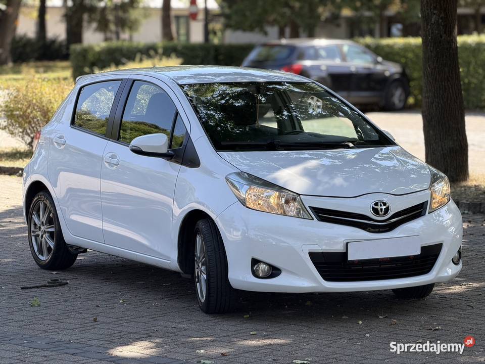 Toyota Yaris Salon Polska navi kamera cofania Nowy Sącz sprzedam