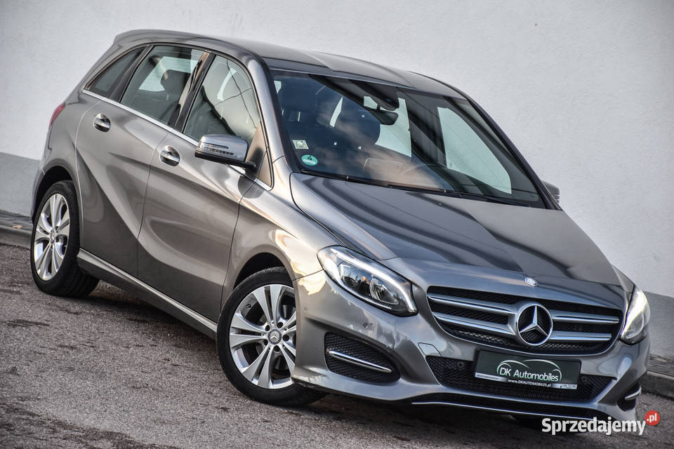 MercedesBenz Klasa B 180 7GDCT UrbanStyle podgrzewane fotele Samochody osobowe Gdańsk
