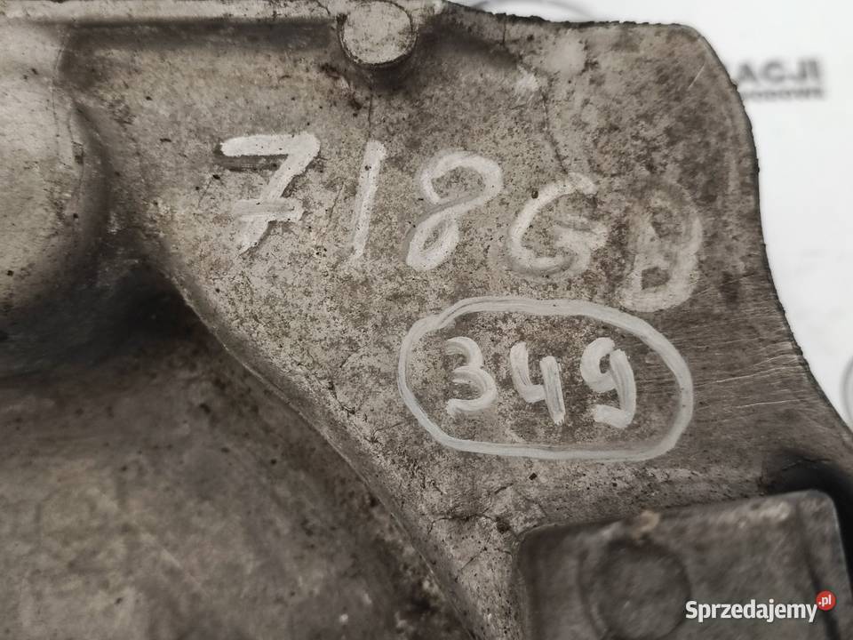 LAGUNA 20 DCI 150 łapa poduszka skrzyni