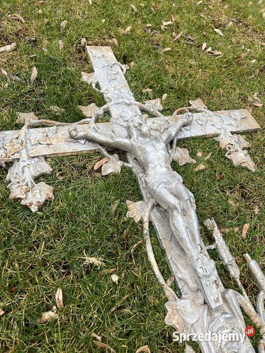 stary żeliwny krzyż z Jezusem 14080 Bystrzyca Kłodzka