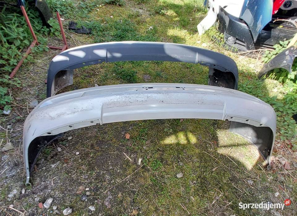 Mitsubishi Space Runner 1994 1996 zderzak