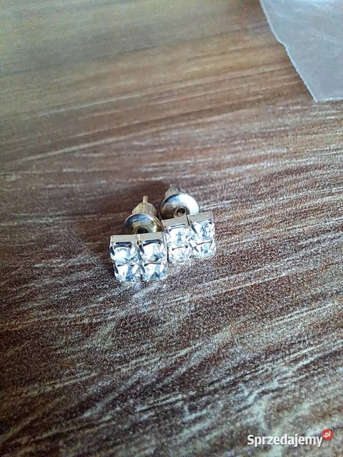 kolczyki z 4 cyrkoniami 5 mm x 5 mm stan