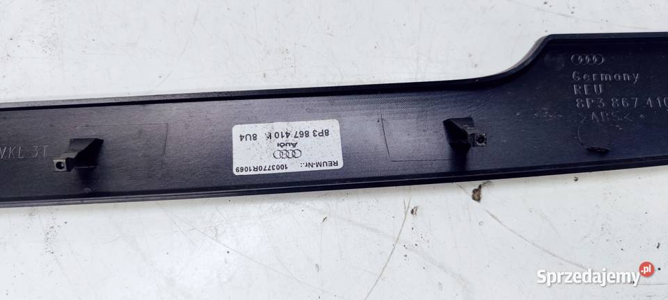 LISTWA DEKORY DRZWI PRAW AUDI A3 8P 8P3867410K Pozostałe Przystajń