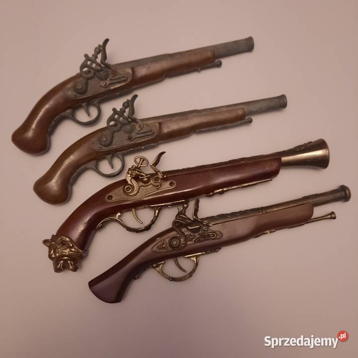 Dekoracja replika pistolety skałkowe Wyposażenie wnętrz Gdynia sprzedam