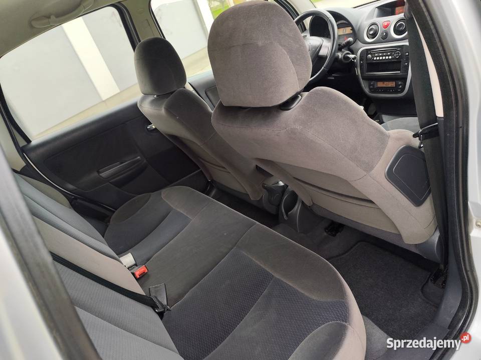 Citroen C3 LIFT 14 Benzyna 2006 Wersja Exclusive Rok produkcji 2006 C3 Jasło