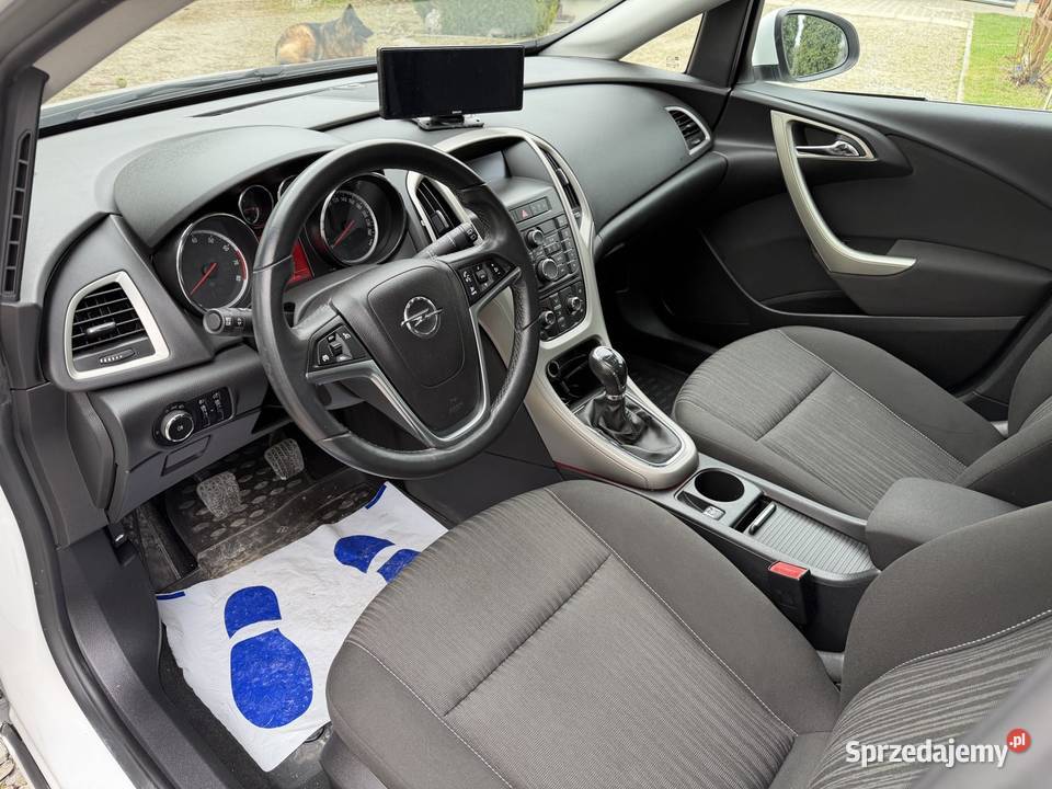 Opel Astra J 14T 140 2012 r 158kkm Stan Klima immobilizer Motoryzacja Brzozów