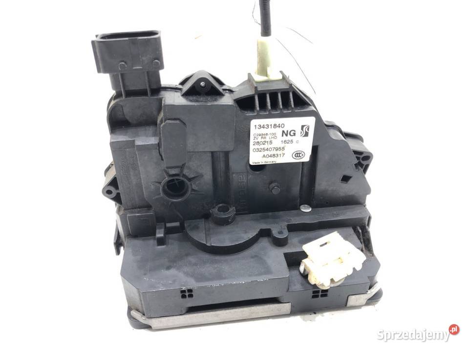 ZAMEK DRZWI PRAWY PRZÓD OPEL CORSA E Hatchback