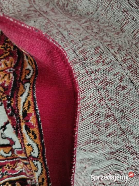 Ładny dywan na ścianę z PRL 250 195 Choszczno