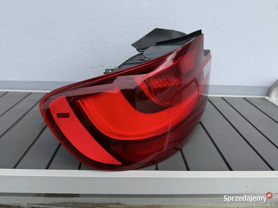 Lampa lewa tylna BMW F22 USA oryginał 7295427 osobowe Nadolice Małe