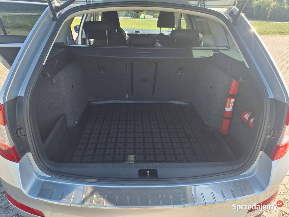 Skoda Octavia III Ambition 14 TSI 140 Salon 1400cm3 Lutynia