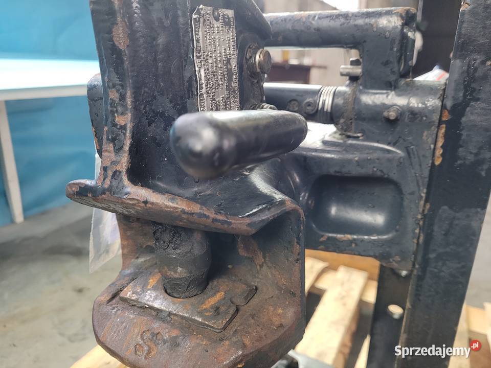 CASE IH PUMA 145 12r SZYNA ZACZEP WSPORNIK Kolno