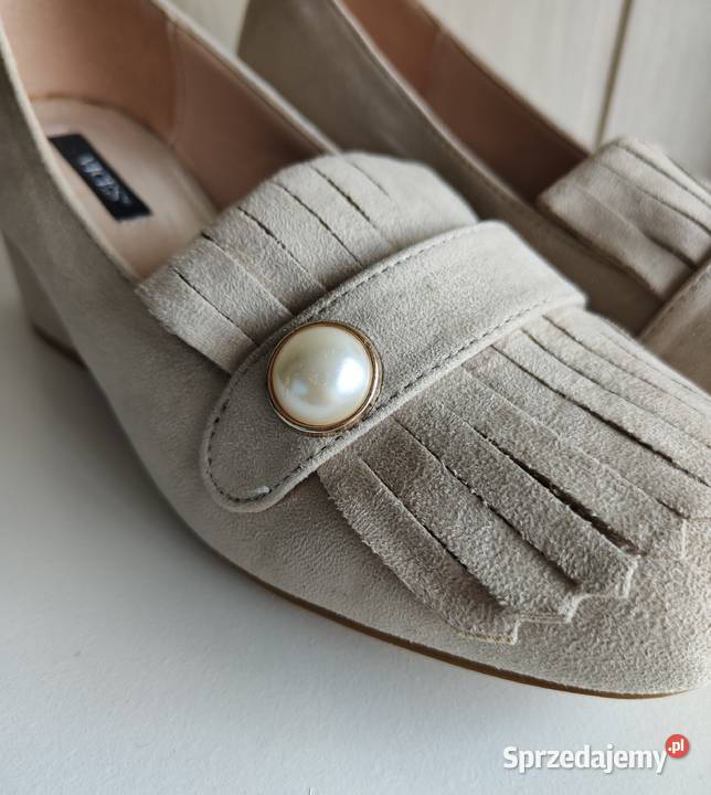 Nowe buty Vices 39 bezowe na obcasie półbuty inna Szczecin