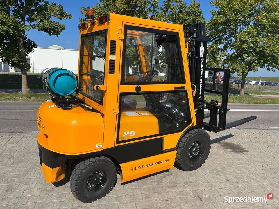 Wózek widłowy z kabiną LPG 25T 3m Gunter Białystok sprzedam