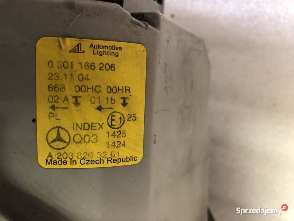 LAMPA PRAWY PRZÓD A2038203261 MERCEDES W203 LIFT sprzedam