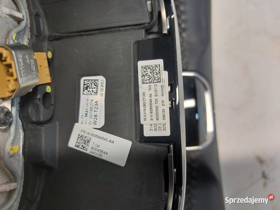 SKODA Enyaq 5LA iV85 Kierownica multimedialna osobowe