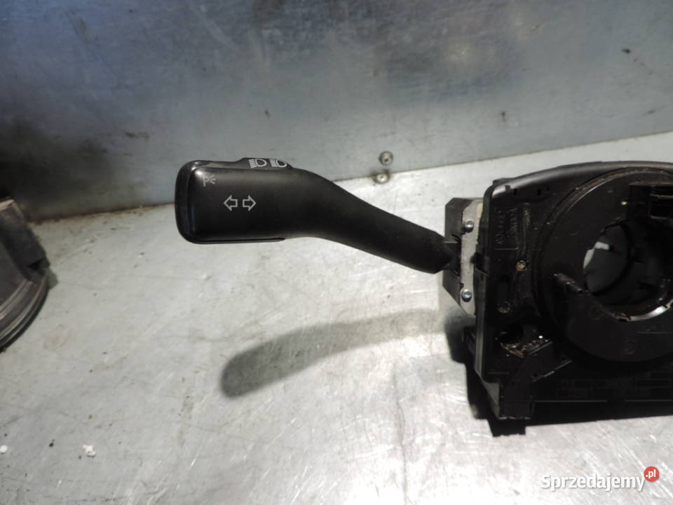 AUDI A3 8L RZEŁĄCZNIK ZESPOLONY osobowe Nowy Sącz