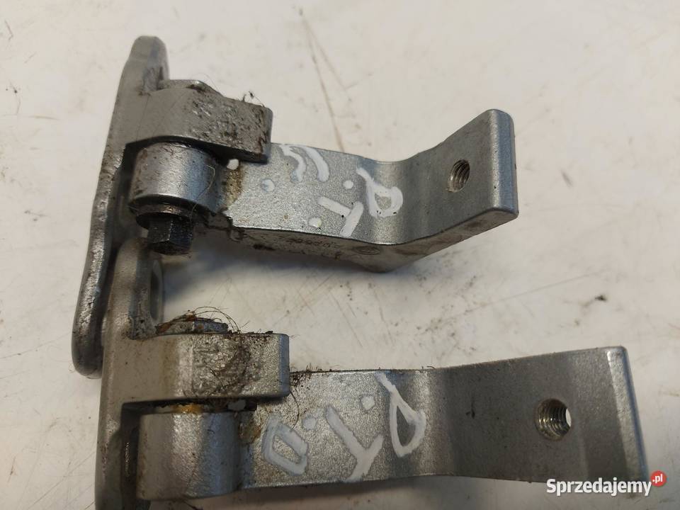 VOLVO XC90 II D5 Zawias drzwi tył prawy góra dół