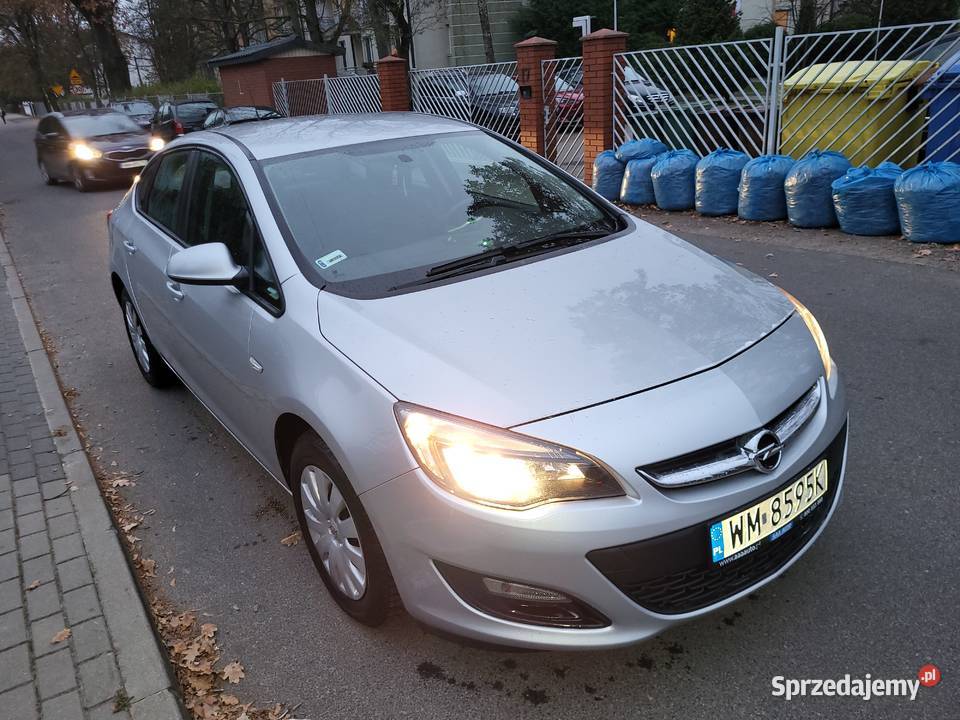 OPEL ASTRA 14 TURBO NWY DWUMAS Warszawa sprzedam