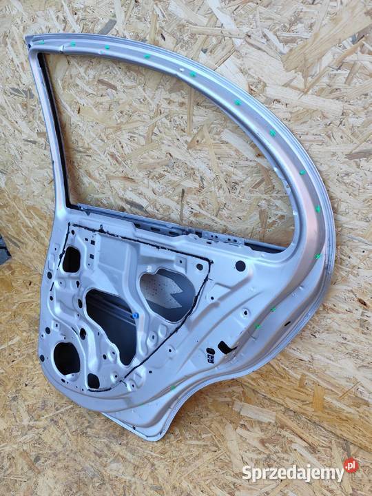 NISSAN MICRA K13 DRZWI PRAWE PRAWY TYŁ ORYGINAŁ Przemęt