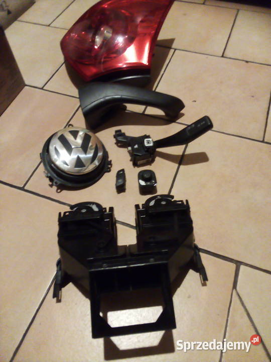 Różne części wnętrza WV golf 5 osobowe Leszno