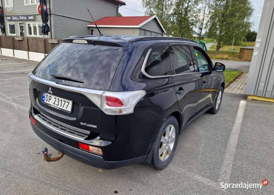 MITSUBISHI OUTLANDER