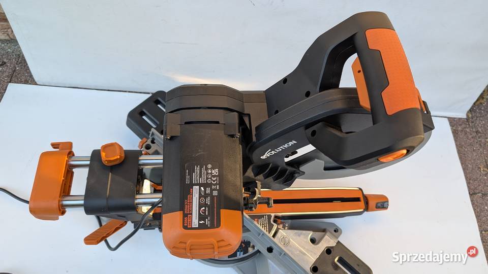 Piła ukośnica Evolution R255SMSDB Jadowniki