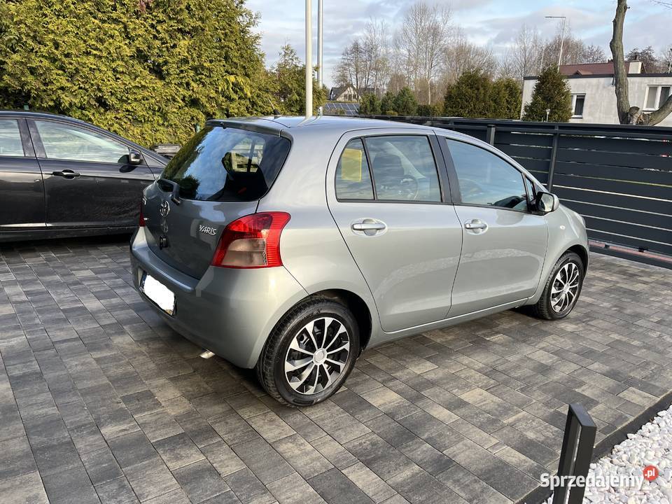 Toyota Yaris 13Benz 87 2006r Bez Korozji sprzedam