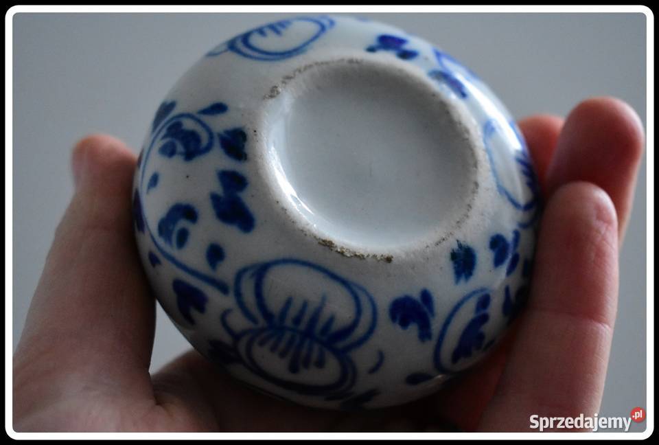Porcelanowe puzderko szkatułka z pokrywką Płock