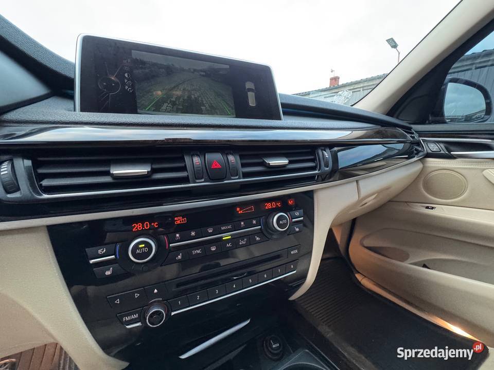 BMW X5 30 Benzyna 306 sDrive 35i Step F15 2014r BMW Kąkolewo sprzedam