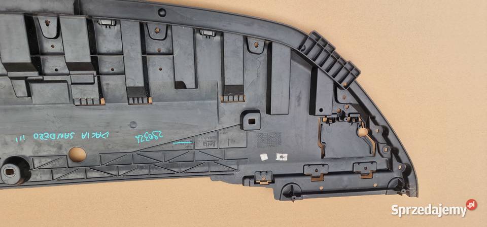 DACIA SANDERO III 3 JOGGER OSŁONA PŁYTA ZDERZAKA Bieleń