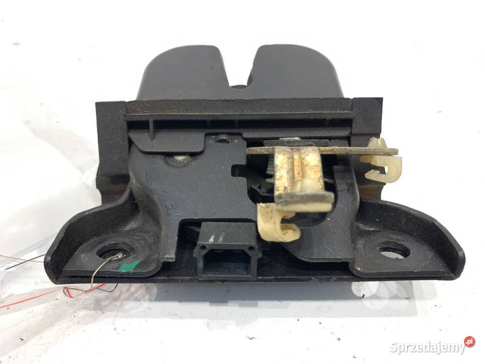 ZAMEK KLAPY TYŁ AUDI A3 8L Hatchback 8L0827520C podkarpackie