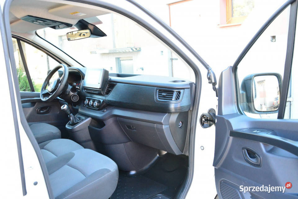 Renault Trafic 9 osobowy brygadówka L1H1 lift ESP Warszawa