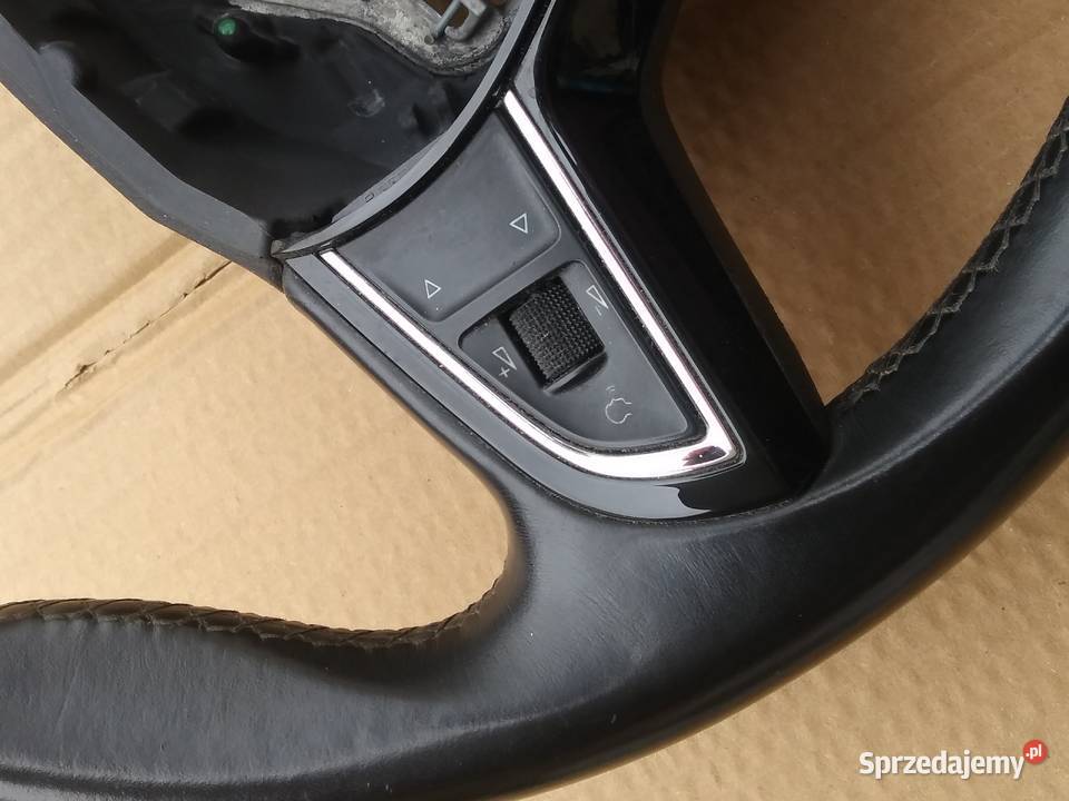 Skoda Octavia 3 III 2015 kierownica multifunkcja
