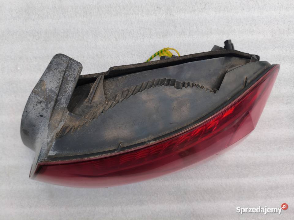 Lampa Prawy Tył Tylna Prawa Peugeot 407 Sedan