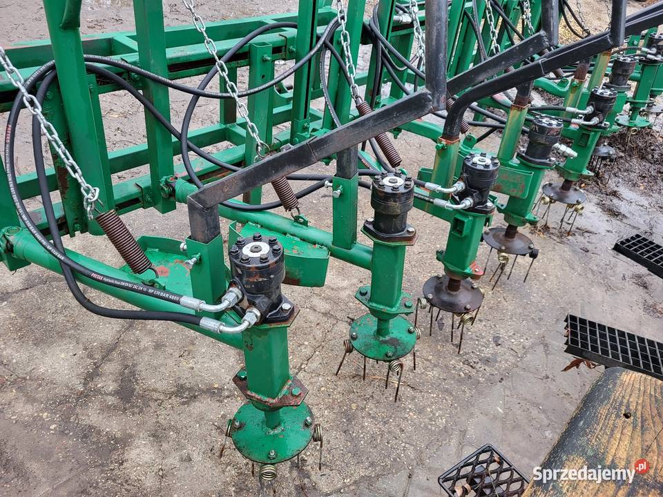 Pielnik hydrauliczny 4 rzędowy zo ziół warzyw Kamień-Kolonia
