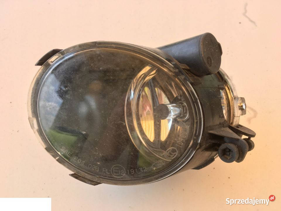 VOLVO S80 V70 HALOGEN LEWY 31213101 osobowe Kozubszczyzna