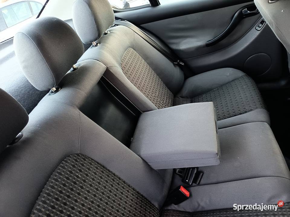 Fotele komplet Leon 1 Toledo a3 8l golf 4 Rok produkcji 2000 lubelskie Łęczna