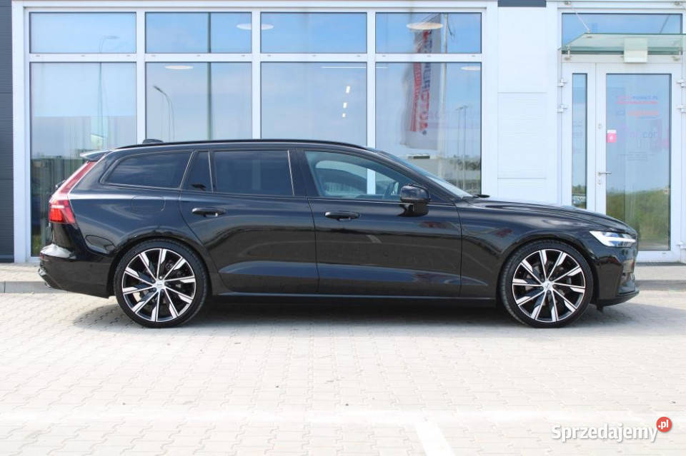 Volvo V60 2023r Salon Kam 360 Harman Kardon Ele pomorskie Gdańsk