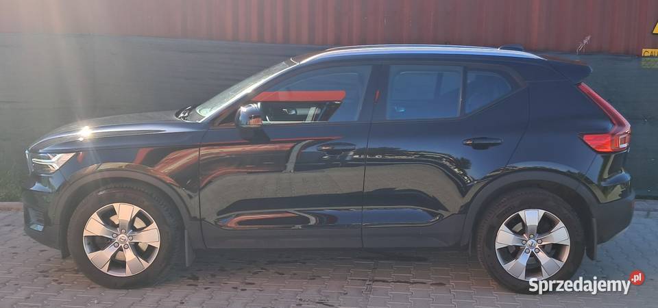 VOLVO XC40 Momentum Pro D3 AWD 4x4 modelowy 2020 system Start-Stop Bochnia