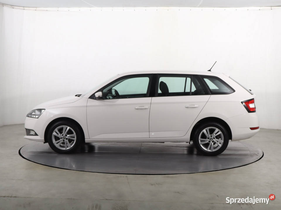 Skoda Fabia 10 TSI gniazdo USB śląskie Katowice