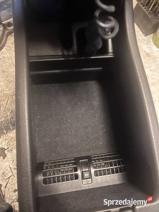 Podłokietnik z telefonem Mercedes E klasa W210