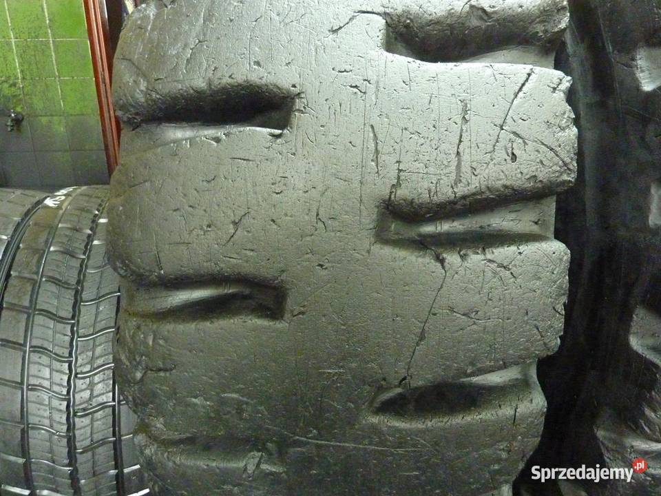2x Opona używana przemysłowa 235R25 BRIDGESTONE podlaskie Zaścianki sprzedam
