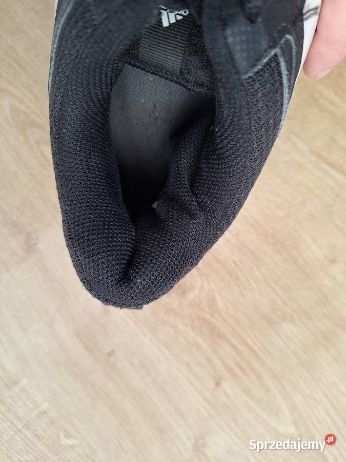 Buty halowe halówki Adidas 42 23 do piłki pomorskie Gdańsk sprzedam
