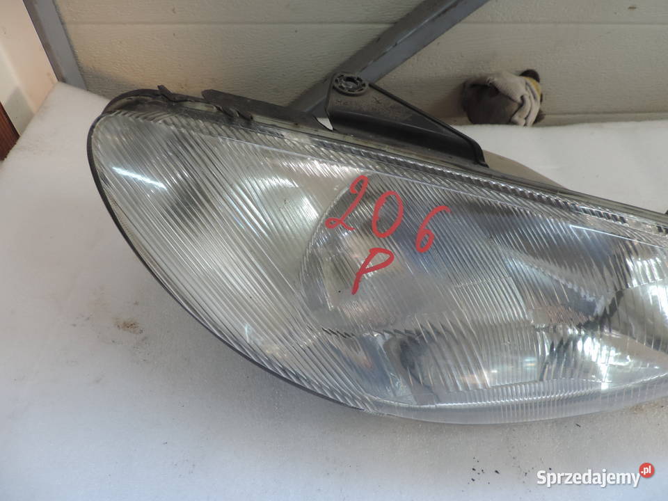 Lampa Prawy Przód Peugeot 206