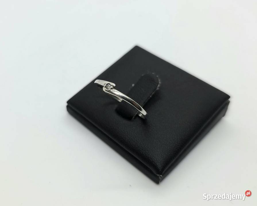 Srebrny pierścionek próby 925 099g Rozmiar 19 warmińsko-mazurskie